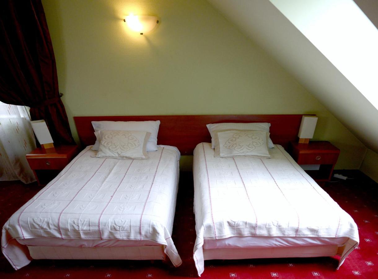 Gosciniec Czarci Mlyn Bed & Breakfast Będzin Dış mekan fotoğraf
