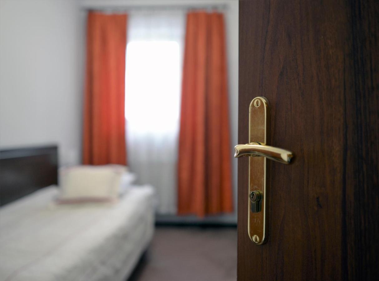 Gosciniec Czarci Mlyn Bed & Breakfast Będzin Dış mekan fotoğraf