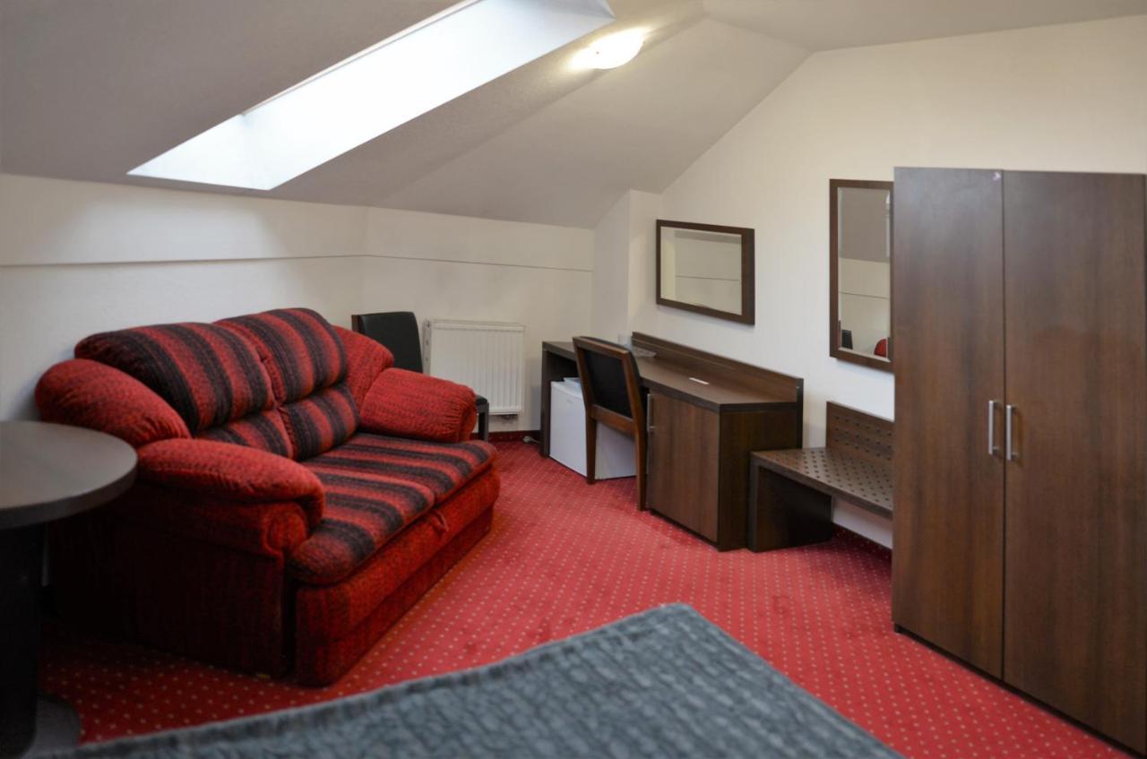 Gosciniec Czarci Mlyn Bed & Breakfast Będzin Dış mekan fotoğraf