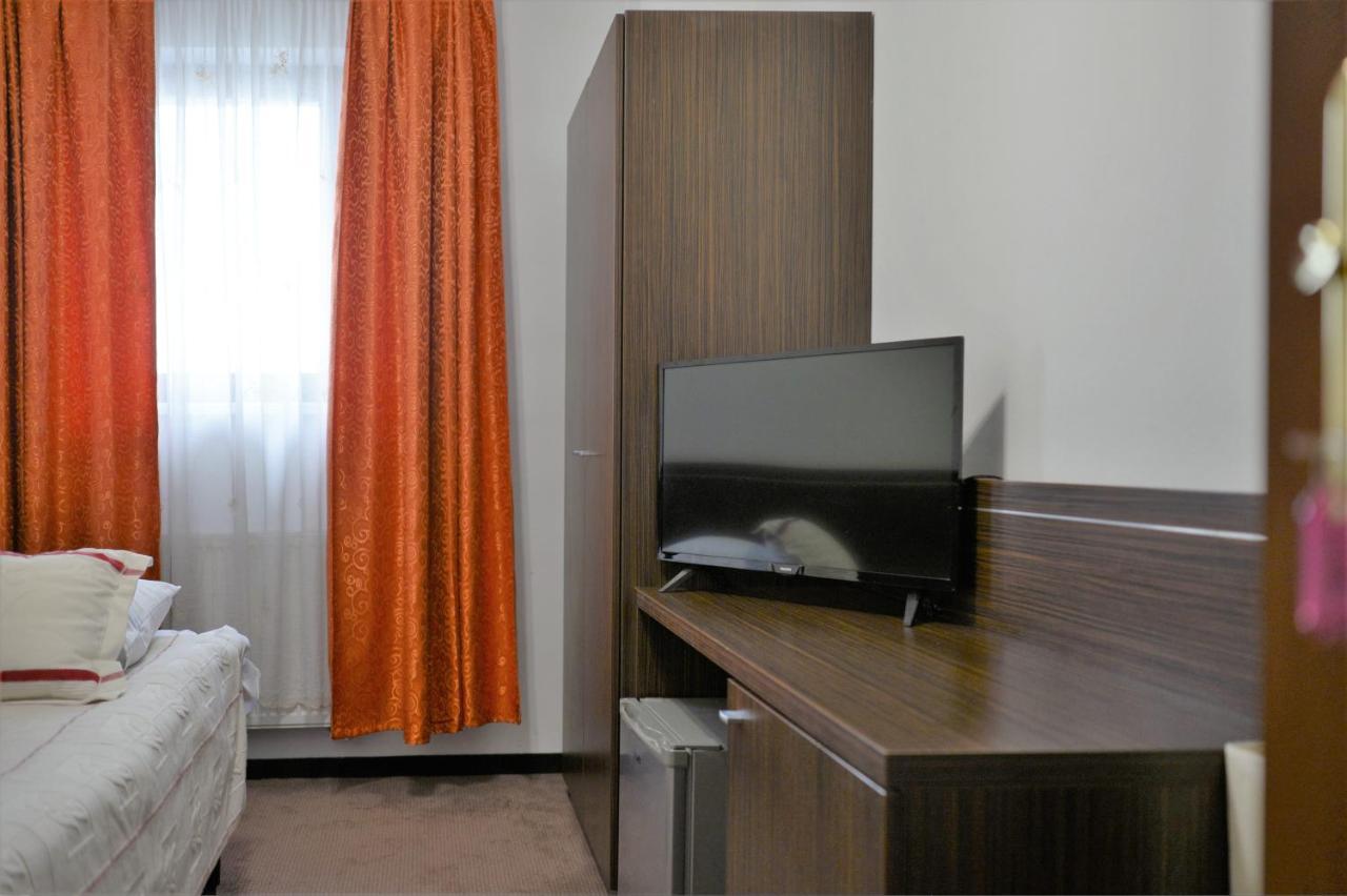 Gosciniec Czarci Mlyn Bed & Breakfast Będzin Dış mekan fotoğraf